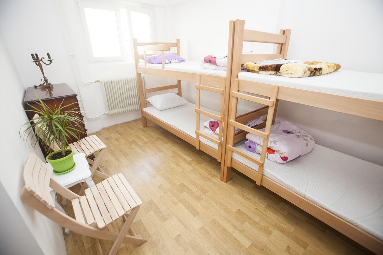 Hostel Jellostone 베오그라드 외부 사진