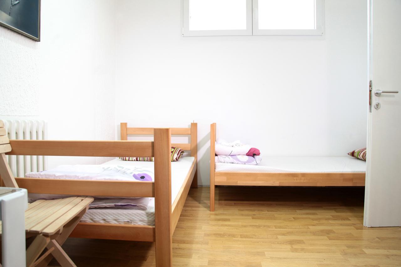 Hostel Jellostone 베오그라드 외부 사진