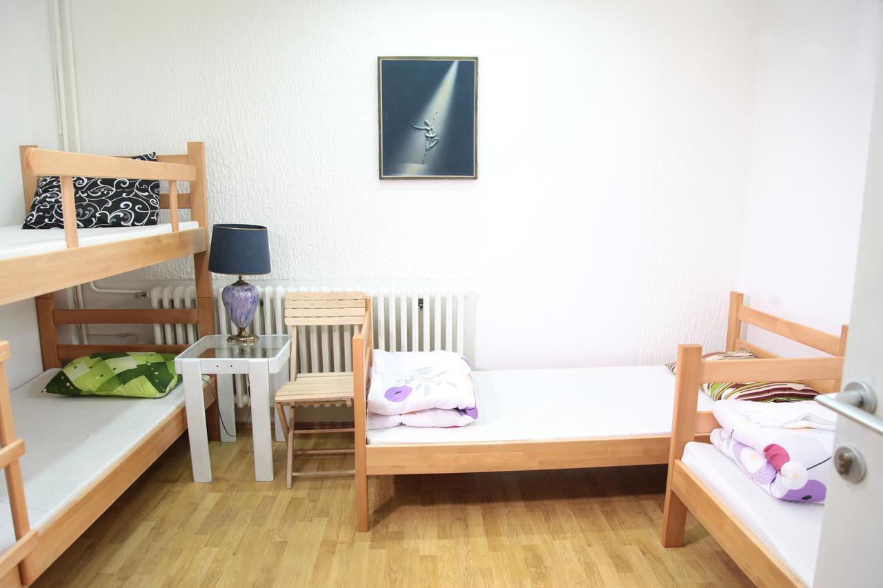 Hostel Jellostone 베오그라드 외부 사진